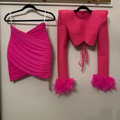 This Is A 2 Piece Dress! New With Tags. Bought And Didn’t End Up Wearing It!! Hoping Someone Else Can Use It! Hot Pink Latex Dress, Black Dress With Hot Pink Accessories, Pink Outfit Women, Dresses Hot Pink, Hot Pink Accessories, Hot Pink Outfit, 2 Piece Dress, Cotton Jersey Dress, Linen Shift Dress