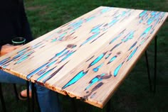 Glow Table, Tre Kunst, Clear Casting Resin, Pecky Cypress, Dark Table, Diy Glow, Diy Holz, Resin Table, Diy Table