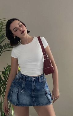 Mini Skirt Outfit Jean, Chic Spring Outfits, Cargo Skirt Outfit, Looks Jeans, Causual Outfits, Cute Summer Outfits, Basic Outfits, Looks Style, Casual Style Outfits