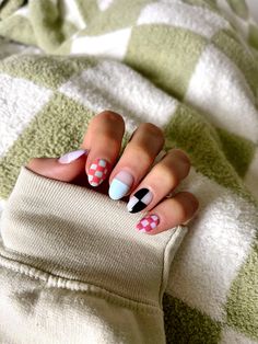 Funky Neutral Nails, Short Checkered Nails, Checkered Nails Short, Cute Trendy Nails, Nails Checkered, Checkers Nails, Checkered Nail Art, Random Nail Designs, Pink Checkered Nails