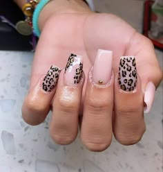 Cheetah Acrylic Nails, Leopard Print Nails, Best Acrylic Nails, Leopard Leopard Nails Designs, Cheetah Acrylic Nails, Nails Leopard Print, Nails Leopard, Leopard Nail Designs, Print Nail Art, Cheetah Nail Designs, Cheetah Print Nails, Cheetah Nails