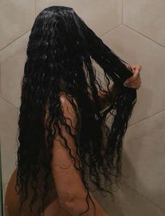 Long Wet Curly Hair, Long Curly Hair Black Women, Wet Wavy Hair, Long Wet Hair, Wet Curls, Wet Curly Hair, Pfps Icons, Deep Wave Human Hair