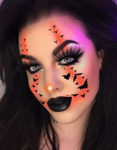 Bat Eyeliner, Bat Makeup, Best Halloween Makeup, Maquillage Halloween Simple, Makeup For Halloween, Autumn And Halloween, Halloween Manicure