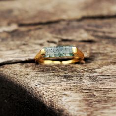 Natural Moss Agate Bar Ring, Rectangle Bar Ring, 18k Gold Plated Ring, Engagement Ring, Dainty Weeding Rings, Anniversary Gift For Women's SHOP LINK:- https://www.etsy.com/shop/MaaShabashibaJewell?ref=seller-platform-mcnav 》D E T A I L S《 Gemstone: Moss Agate Hydro Gem Color: Green Gem Shape: Rectangular Gem Category: Cut Metal: 925 Sterling Silver Purity: 925 Parts Per 1000 Setting Type: Channel Set Silver Polish: High Ring Size: All Size Available Please note that there Can be slight variation Ring Rectangle, Engagement Ring Dainty, Rings Anniversary, Green Gem, Zierlicher Ring, Silver Polish, Bar Ring, Green Gems, Stone Texture