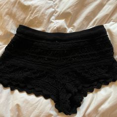 Super Soft And Adorable Shorts. Never Worn Black Stretch Shorts For Vacation, Black Stretch Summer Bottoms, Trendy Black Bottoms For Beach Season, Fitted Black Bottoms For Vacation, Black High-waisted Shorts For Beach Season, Black Short Summer Bottoms, Summer Black Short Bottoms, Chic Black Bottoms For Beach Season, Fitted Black Summer Bottoms