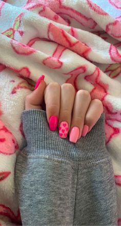 February Nails, Nagel Tips, Cute Gel Nails, Acrylic Nails Coffin Short, Short Acrylic Nails Designs, Dipped Nails, Fire Nails, Pretty Acrylic Nails