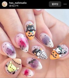 Halloween Character Nail Art, Japanese Halloween Nails, Halloween Sanrio Nails, Sanrio Halloween Nails, Kawaii Halloween Nails, Kitsch Nails, Nails Kits, Spooky Nails, Halloween Acrylic Nails