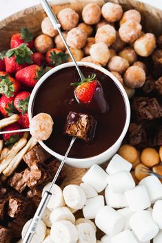 Who doesn't love dipping all the things in CHOCOLATEChocolate fondue with all your favorite dippersYou're going to want to swim in it Fondue Chocolate, Dessert Fondue, Fondue Night