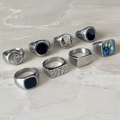 Rings For Men Aesthetic, Types Of Ring Settings, Cool Mens Rings, Masculine Rings, Mens Signet Rings, Silver Mens Rings, Cool Rings, Silver Rings For Men, Unisex Rings