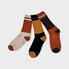 The autumn-winter crew in two-tone colors Ribbed Knit/ cotton blend One size Imported Casual Multicolor Fall Socks, Multicolor Cotton Socks For Fall, Warm Brown Socks For Fall, Brown Knitted Socks For Fall, Brown Ribbed Winter Socks, Fall Clothes, Casual Socks, Socks And Hosiery, Knit Cotton