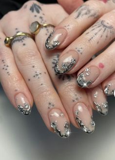 Silver Nail Art, Soft Nails, Kawaii Nails, Hot Nails, Silver Nails, Minimalist Nails, Funky Nails