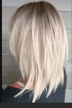 Medium Length Hair With Layers, Choppy Bob Hairstyles, Hair With Layers, Mid Length Hair, Long Blonde, Haircuts For Long Hair, Medium Hair Cuts, Medium Length Hair, Medium Length Hair Cuts