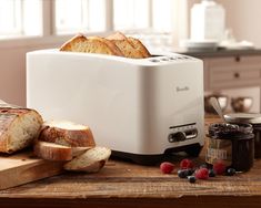 Breville Toaster, Hot Chocolate Cocktail, Bread Toaster, Chocolate Cocktails, Pizza Maker, Smart Oven, Cooking Sauces, Breakfast Toast, Best Ice Cream