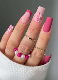 Warning: These nail art ideas may cause extreme jealousy and an overwhelming desire to promptly schedule your next appointment at the salon! So, if you’re not prepared to have the most enviable nails in town, it may be best to turn back now. . .. Wow Nails, Fall Acrylic Nails, White Nail, Chic Nails, Types Of Nails, Manicure E Pedicure, Nail Polishes