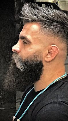 Tapered Beard, Bart Styles, Beard Ideas, Ducktail Beard, Beard Trend, Beard Guide, Beard Shaping, Beard And Mustache Styles, Scruffy Beard