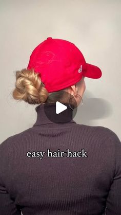 Yvonne on Instagram: "easy hair-hack 👱🏻‍♀️

Die Haare zum Pferdeschwanz binden, dann ineinander drehen und wie eine Schnecke zusammendrehen. Neuen Haargummi zweimal um die Haarschnecke drehen - fertig ✨" Hair Hack, On Instagram