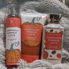 New! Bath And Body Works Popular Seasonal Fragrance Body Care Bundle. It Comes With A Marshmallow Pumpkin Latte 8oz Body Spray, 8 Oz Foaming Sugar Scrub, And 8 Oz 24 Hour Moisture Body Lotion. Notes: Pumpkin Latte, Toasted Marshmallows, Creamy Sandalwood, And Praline Musk. Such A Great Year Round Fragrance If You Like Gourmand Fragrances! #Bbw # Bathandbodyworks #Fallvibes #Marshmallowpumpkinlatte #Mpl #Cozy Bath And Body Works Fall Scents, Pumpkin Bath And Body Works, Fall Bath And Body Works, Bath And Body Works Autumn, Bath And Body Works Aesthetic, Bath And Body Works Halloween, Marshmallow Pumpkin Latte, Marshmallow Pumpkin, Fall Szn