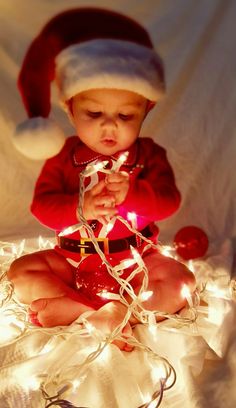 Toddler Christmas Pictures, Toddler Christmas Photos, Diy Christmas Photo