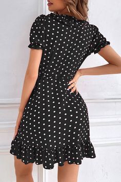 Product Name Black Casual Dot Print Bandage V Neck Short Sleeve Dress Item NO. L942181549 Weight 0.3220 kg = 0.7099 lb = 11.3582 oz Category DRESSES > Short Sleeve Dress Tag CASUAL , V Neck , Print , Short Sleeve , Bandage , Mini , Dot , Short Sleeve Dress , Polyester , Regular sleeve , Regular , Full Print Material Polyester Style Casual Pattern Type Dot, Print Element Bandage Neckline V Neck Silhouette Short Sleeve Dress Sleeve Style Regular Sleeve Sleeve Length Short Sleeve Dresses Length Min Dress Sleeve Styles, Polka Dress, Polyester Dress, Black Dots, Short Sleeve Dress, Waist Dress, Bandage Dress, Dot Print, Black Casual