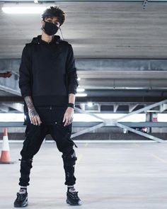 da-da glizzy Parkour Outfits, Street Style Boy, Mode Poses, Men Street, Misha Collins, Korean Street Fashion, Dark Fashion, Streetwear Outfit