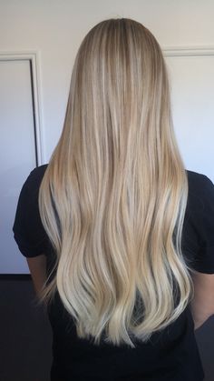 Blonde // Blonde Highlight, Lustrous Hair, Ash Brown, Brown Blonde Hair, Long Blonde, Golden Blonde, Long Blonde Hair, Ash Blonde