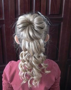 Updos Wedding Hairstyles For Kids Color Ombre Hair, First Communion Hair, Communion Hairstyles, First Communion Ideas, Girl Hairdos, Kids Hair Styles