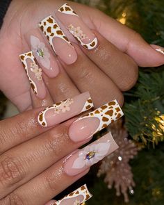 Holly cow, we have selected more than fantastic and hot ideas for cow print French tip nails! Are you ready? Brown Cow Print Nail Designs, Vaquita Nails, Teal Acrylic Nails, Gold Glitter Nail Polish, Ring Finger Nails