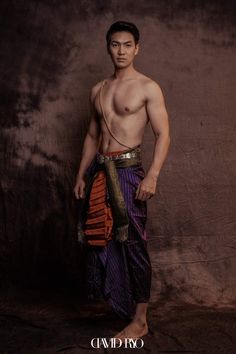 🇹🇭 Thai men in traditional costume by Ming Mong Design  Chiang Mai, Thailand 🇹🇭   Photographed by David Ryo   #DavidRyo #FashionPhotographer Male Summer Outfits, Men In Traditional, Thailand Outfit, Outfit Ideas Men, Outfit Ideas For Church, Latina Outfit, Thai Wedding, Black Jeans Outfit