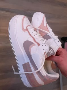 Nike Shoes Women Fashion, Nike Shoes Air Force, Trendy Shoes Sneakers, Nike Shoes Girls, Funky Shoes