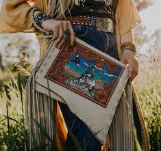 Cowboy Boyfriend, Western Wristlet, Western Bags, Wallet Ideas, Oregon College, Fashion Cowgirl, Leather Artist, Purse Ideas, Western Bag