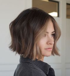 Middle Part A Line Bob, Bluntcut Bob Thick Hair, Bluntcut Bob Brunette, Bluntcut Bob Chin Length, Fall Bob Hairstyles, Bobbed Hair, Hair Adviser, Short Brown Hair