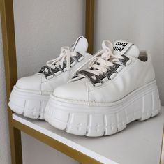 Like New. Size 8. 100% Authentic White Leather Round Toe Front Lace-Up Fastening Logo Patch At The Tongue Branded Insole Platform Sole. Miu Miu Shoes, Platform Sneakers, White Leather, Womens Shoes Sneakers, Miu Miu, Patch Logo, Lace Front, Shoes Sneakers, Like New