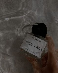 Water Aesthetic, Disney Princess Modern, Still Photography, Modern Disney, Woody Notes, Citrus Scent, Pine Needles, Blog Marketing, Perfume Collection