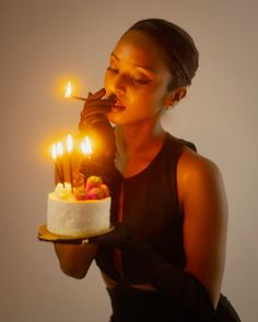 #birthday #birthdaygirl #birthdayshoot #vintage #birthdaycandles 2002 Birthday Photoshoot, Hollywood Birthday Photoshoot, Birthday Photoshoot Ideas Candle, Library Birthday Photoshoot, 23rd Bday Photoshoot, Birthday Cake In Bed Photoshoot, Birthday Shoot Aesthetic, Aesthetic Birthday Photo Ideas