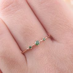 Emerald Ring Simple, Emerald Promise Ring, Cute Promise Rings, Promise Rings Simple, Smaragd Ring, Promise Ring For Her, Gold Promise Rings, Fancy Gifts, Silver Wedding Bands