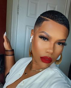 Tapered Fade Black Women, Low Cut Hair Black Women Round Face, Women Fade Haircut, Brush Cut For Black Women, Black Women Haircut, Female Buzzcut, Women Buzzcut, Buzz Cut Black Women, Bald Women Fashion