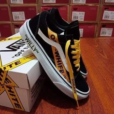 Skateboard Style, Custom Vans Shoes, Nike Casual, Vans Outfit, Sneakers Vans, Stefan Janoski, Fresh Shoes, Hype Shoes, Custom Vans