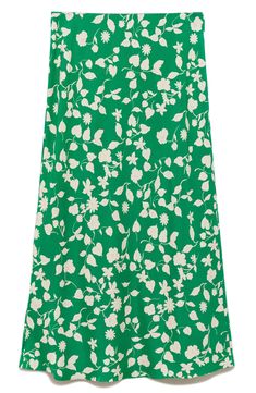 Bright white blooms lend a cheery vibe to a maxi skirt you'll reach for on repeat. 100% viscose Machine wash, line dry Imported Printed Long Skirt, Maxi Rok, Floral Maxi Skirt, Pastel Green, On Repeat, Floral Maxi, Long Skirt, Bright White, Maxi Skirt