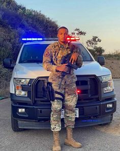 Cute Military Guys, Millitary Guys Usa, Black Military Men, Military Guy Aesthetic, Ruben Loftus Cheek, Beg For Love, Usa Military Man Pictures, Fall Fishing, Hot Military Men