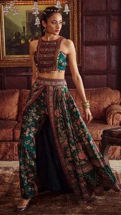 Indian Skirt Designs, Western Lehenga Designs Latest, Skirt Blouse Designs Latest, Palazzo Lehenga, Indowestern Outfits, Delhi Fashion, Skirt Indian, Lehenga And Blouse, Rahul Mishra