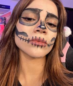 Caveira Halloween, Skull Makeup, Tyler The Creator, Dia De Muertos, Cute Halloween, Maquillaje De Ojos, Easy Crochet