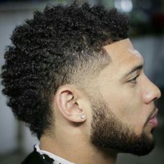 Black Man Haircut Fade, Top Fade Haircut, Black Haircuts, Black Boys Haircuts, Mohawk Hairstyles Men, Curly Hair Fade, Fresh Cuts