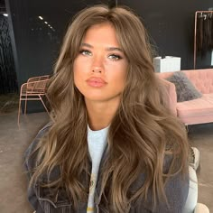 Cool Bronze Hair, Light Brown Hair For Summer, Matilda Djerf Brunette, 90s Layered Hair Long Brunette, Brynn Whitfield Hair, Old Money Brown Hair Color, California Brown Hair, Summer Light Brown Hair, Old Money Burnett