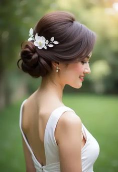 wedding hairstyle for short hair shoulder length Short Hair Shoulder Length, Fall Wedding Bridesmaids, Hairstyle For Short Hair, Wavy Style, Short Wedding Hair, Wedding Hairstyle, Hair Transformation, Trendy Hairstyles, Perfect Hair