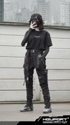 Shop the latest techwear at Techwear Division. Elevate your style with futuristic clothing like techwear pants, techwear jackets and more to discover! #techwear #darkwear #techwearoutfit #techwearfashion Everyday Warcore Outfits, Simple Techwear Outfit, Cyberwear Fashion, Warcore Outfits Girl, Forestpunk Aesthetic Outfit, Tech Aesthetic Outfits, Techwear Fashion Women, Female Techwear Outfit