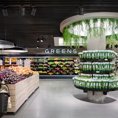 The assignment involved creating a concept and interior design for a reinvented food store. The goal was to turn Food Market Herkku into an outlet that redefines what the best food stores are about. Its milieu had to be authentic and fresh, but unpretentious in the right way. There was also an ambitious customer-related goal: to retain loyal customers while attracting young, urban foodies to adopt the new, revamped Herkku. Organic Food Store Design, Produce Section Grocery Store, Minimalist Grocery Store, Hypermarket Interior Design, Food Store Design Interior, Fresh Market Design, Organic Market Design, Modern Grocery Store Design, Organic Store Design