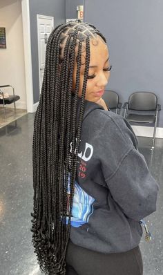 Knotless Box Braids Trends For Women Black Girls Hairstyles Weave, Long Box Braids, Box Braids Hairstyles For Black Women, Braided Hairstyles For Teens, Protective Hairstyles Braids, Hairdos For Curly Hair