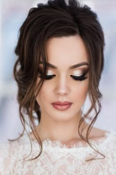 Fresh Wedding Makeup, White Veil, Wedding Hairstyles Medium Length, Wedding Makeup Tips, Event Makeup, Wedding Day Makeup