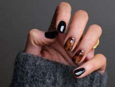 autumn 2021 gel nails Ongles Beiges, Leopard Nail Designs, Cheetah Nail Designs, Kutek Disney, Milky Nails, Nagellack Trends, Fall Nail Trends, Smink Inspiration