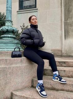 Sports Leggings Black, Mode Zara, Jordan Outfits, Cold Outfits, Legging Outfits, Tomboy Style Outfits, Streetwear Fashion Women, Baddie Outfits Casual, Cute Simple Outfits